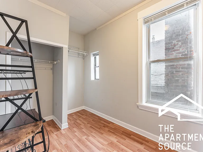 2921 N Allen Ave #G — Photo 7