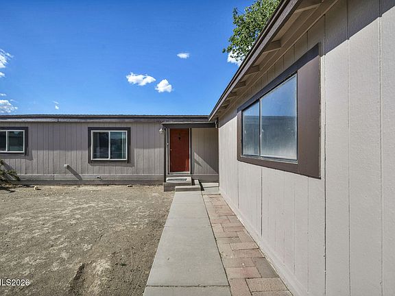 2nd image of 1090 Green Valley Dr