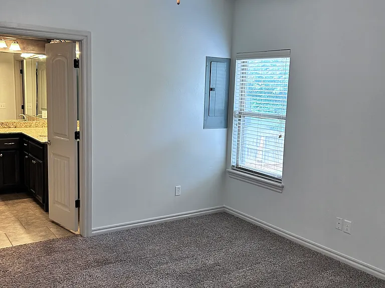 12003 Jadesdale Cir — Photo 45