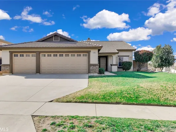 809 La Quinta Ct, Beaumont, CA 92223