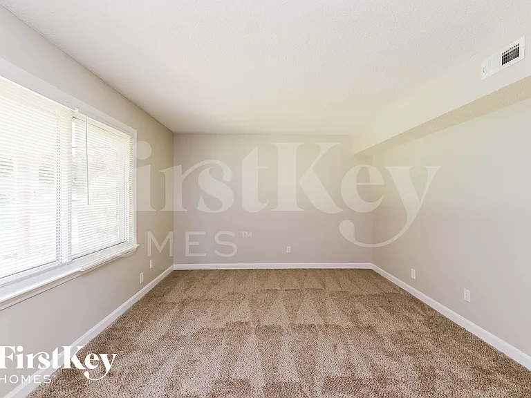 1045 High Ridge Rd — Photo 12