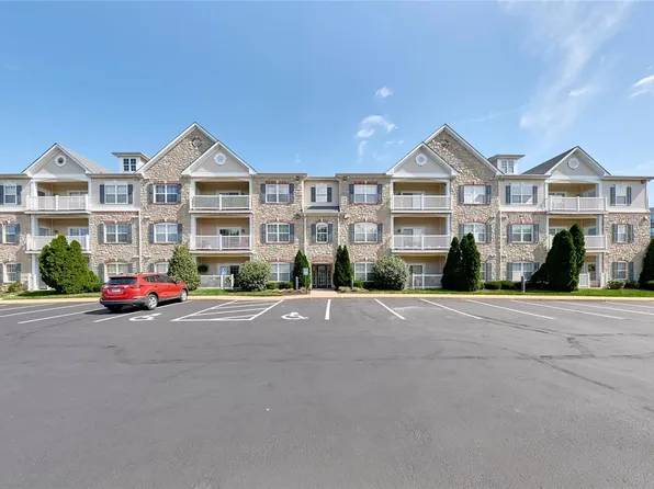 6 Monarch Trace Ct APT 204, Chesterfield, MO 63017
