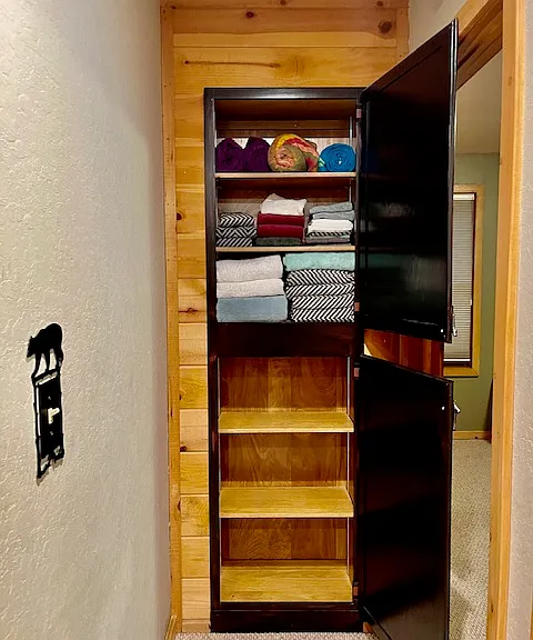 Linens and towels provided.