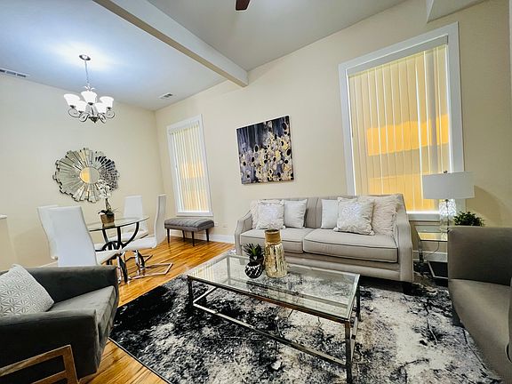 4th image of 4326 W Gladys Ave