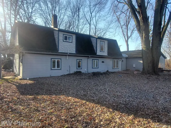 47339 Jefferson Ave, Chesterfield, MI 48047