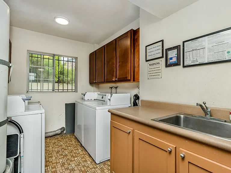 119 Loma Vista St — Photo 3