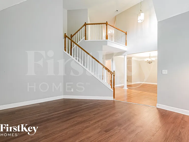 1520 Maplewood Ct — Photo 9