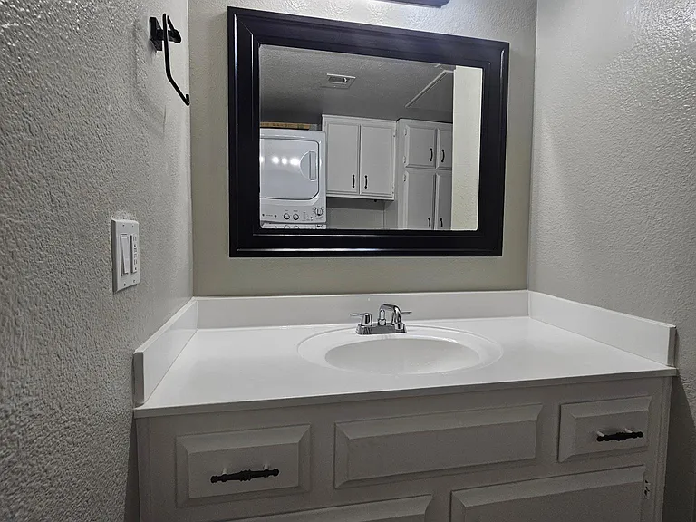 3046 E Marconi Ave #103 — Photo 40