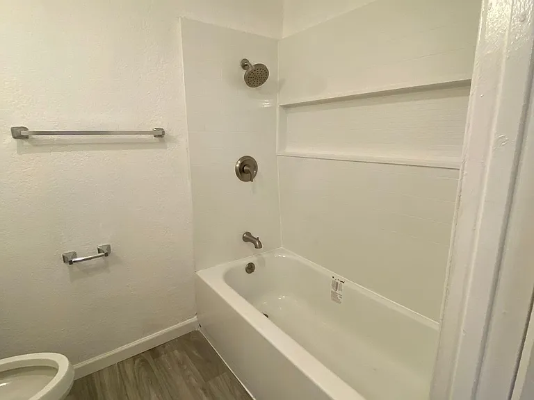 3501 Gatewood Ln — Photo 6