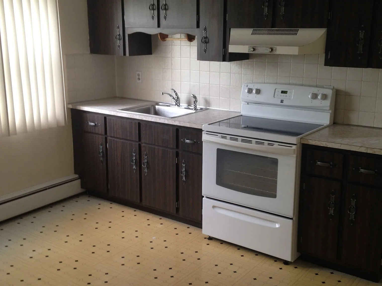 37 Lincoln Rd — Photo 1