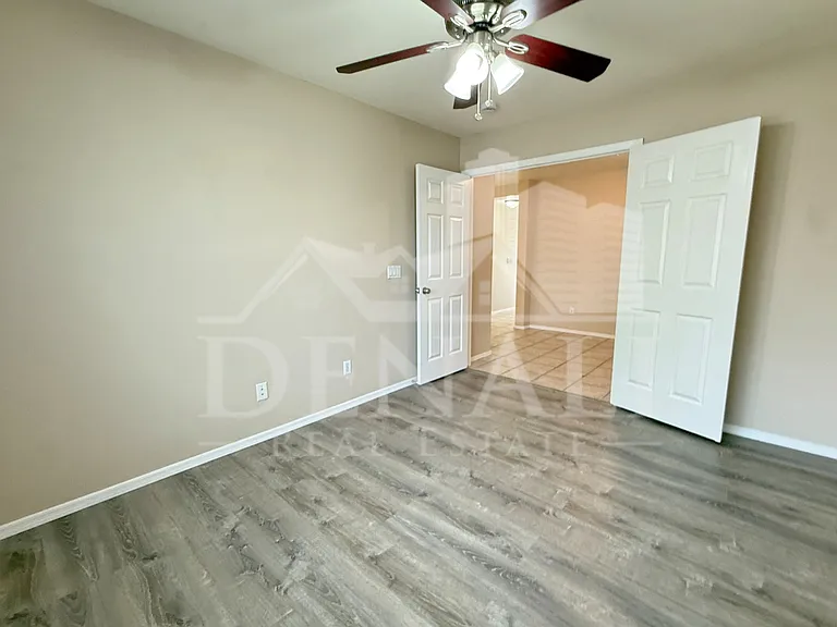805 S Esmeralda — Photo 25