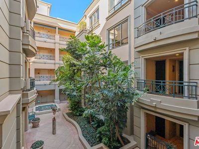 12218 Montana Ave APT 205, Los Angeles, CA, 90049