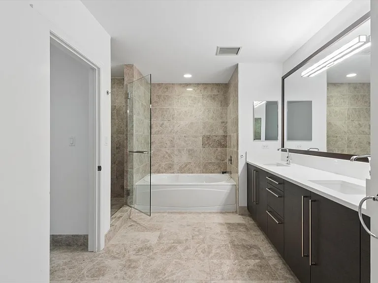 1201 S Prairie Ave #1405 — Photo 19