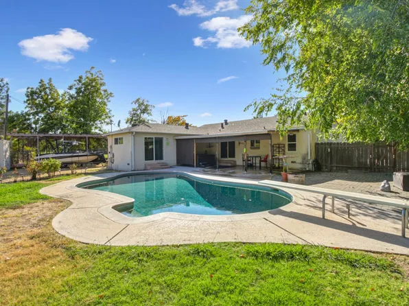 2824 Hilldale Rd, Sacramento, CA 95864