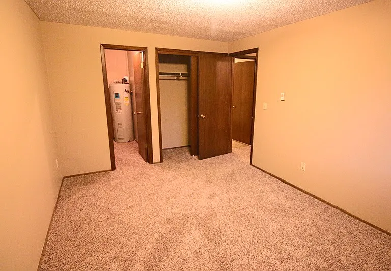 Quadrangle Apartments — Photo 16