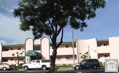 2nd image of 5021 Atlantic Ave APT 8