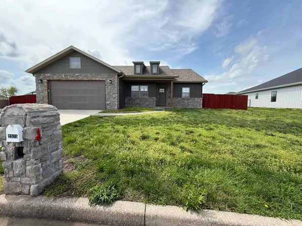 2375 S Sedona Court, Bolivar, MO 65613