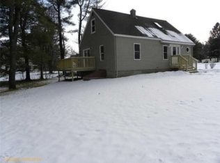 3 Leland St, Lewiston, ME 04240