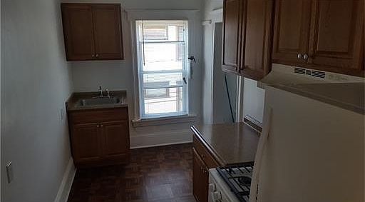 2nd image of 149 David St #B