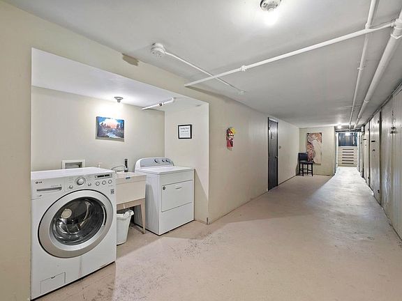 4th image of 1726 Ashland Ave