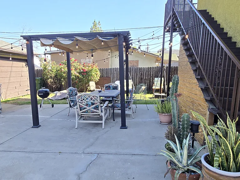 3554 Locke Ave — Photo 4
