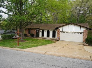 5200 Darkmoor Ln, Imperial, MO 63052