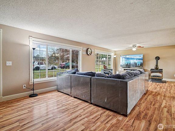 2nd image of 15720 120th Avenue SE