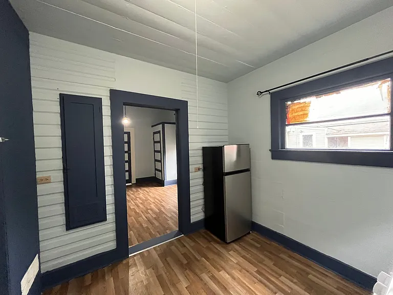 213 Cadwallader St #2 — Photo 12