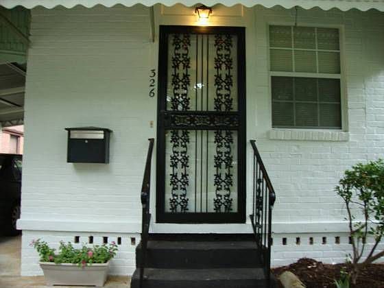 1st image of 326 Bradley Dr