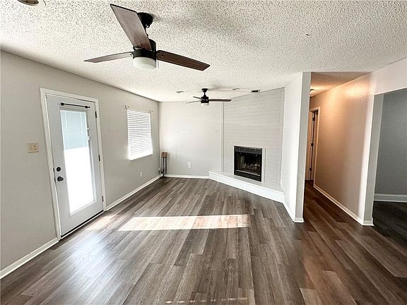 2nd image of 332 River Ridge Dr