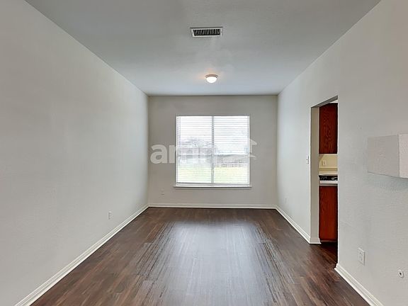 5th image of 2603 Eastwood Ln