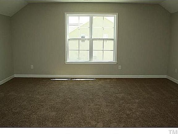 3rd image of 208 Lake Dr