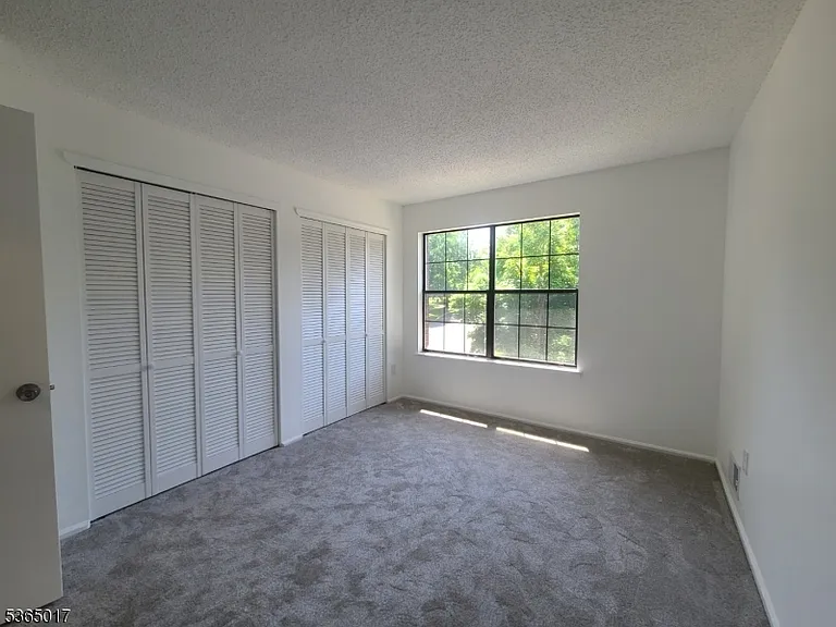 113 Irving Pl — Photo 15