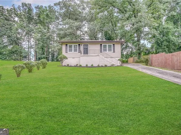 997 Callahan St NW, Atlanta, GA 30318