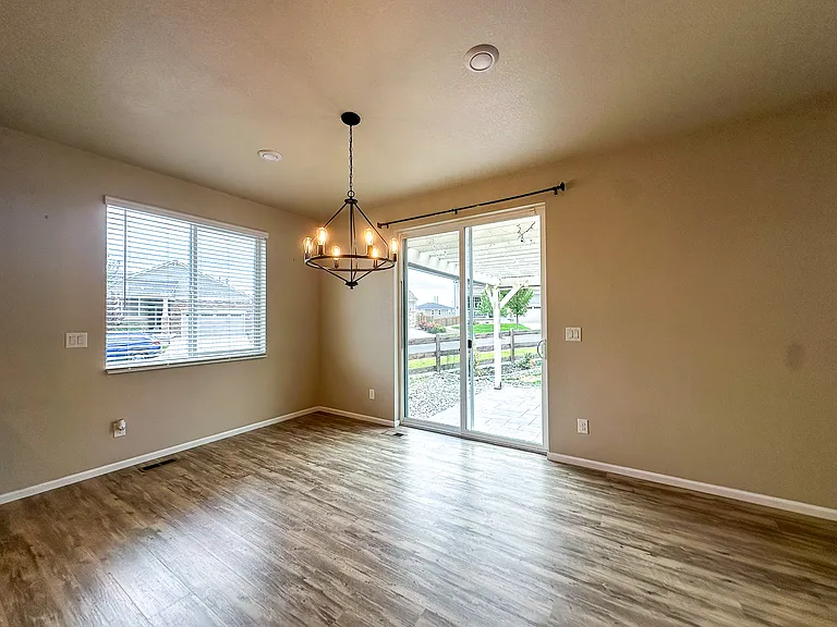 17440 Springfield Dr — Photo 20
