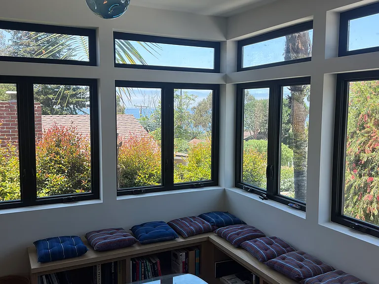 300 Radcliffe Ct — Photo 1
