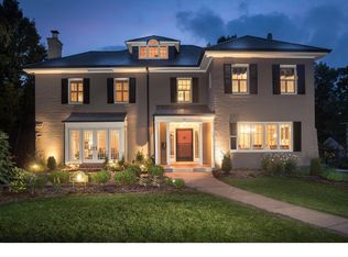 27 Crestwood Dr, Saint Louis, MO