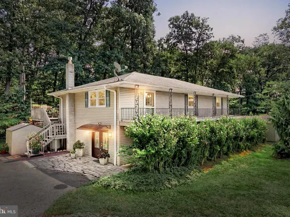 90 Mulligan Dr, Etters, PA 17319