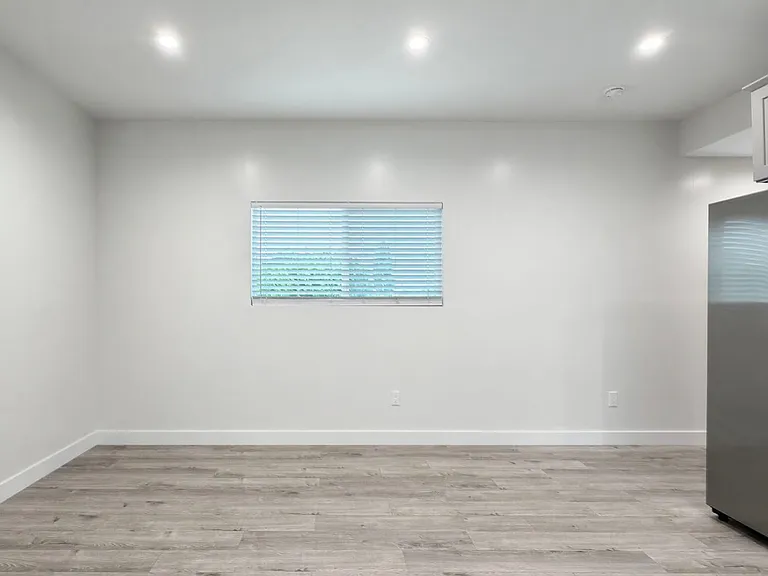 5827 Eastbrook Ave — Photo 5