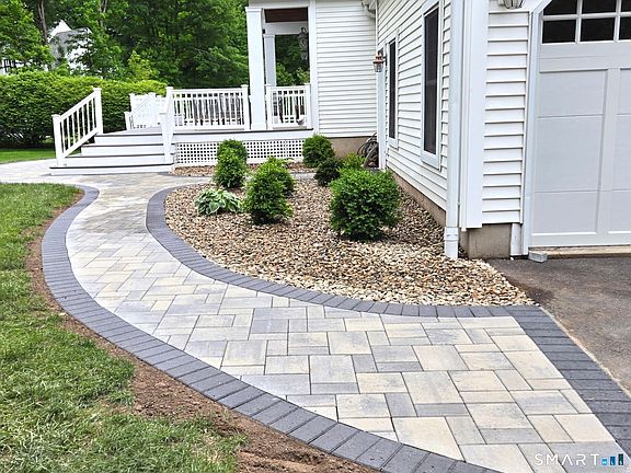 3rd image of 6 Sycamore Hills Road