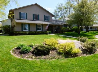 6909 Wilton Ct NE, Cedar Rapids, IA 52402