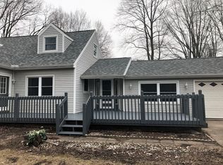 8430 Adler Rd, Lambertville, MI 48144