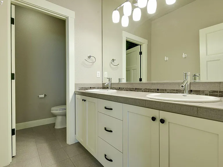 14142 SW Compass Dr — Photo 8