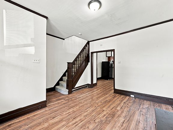 4th image of 5459 Race St