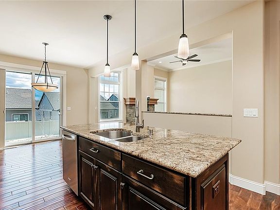 4th image of 3109 Golden Acres Dr