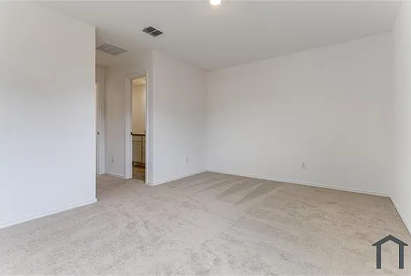 127 Sunflower St — Photo 5