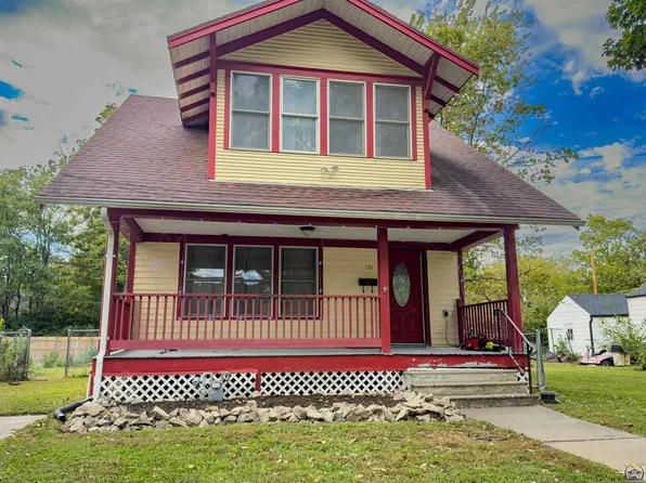 131 NW Broadmoor Ave, Topeka, KS 66606