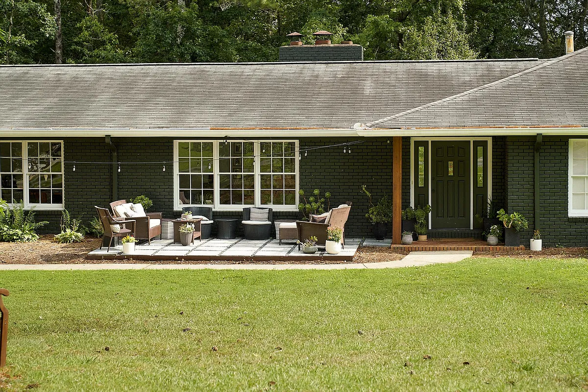 Building Photo - 610 Lake Charles Way
