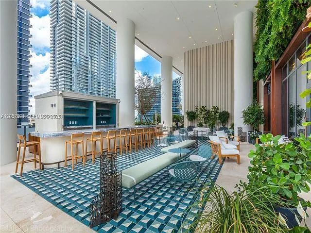 1 bed, 2.0 bath, $4,100 — Photo 4