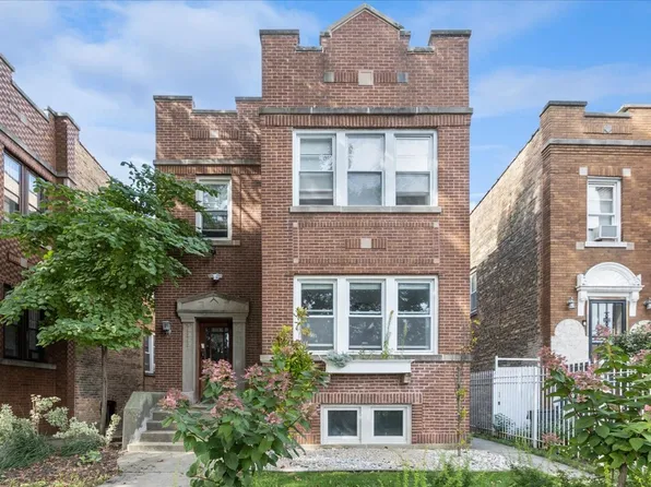 6724 N Campbell Ave #2, Chicago, IL 60645